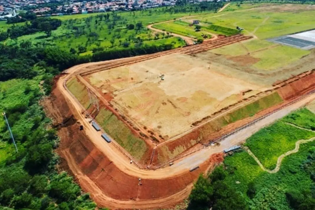 Cálculos de volume (corte e aterro) de Terraplenagem